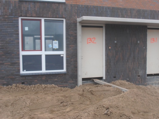 Gratema - De deurbel enkele huizen verderop, in dit geval bij onder meer Erik &amp; Renske, is ook al aangesloten.
