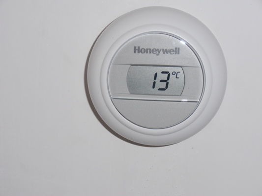Gratema - De thermostaat zorgt voor de warmte. Dat hebben we inderdaad gemerkt.